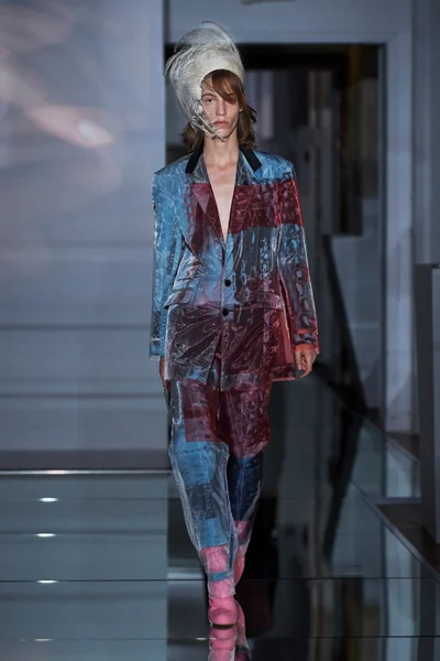 Look 34